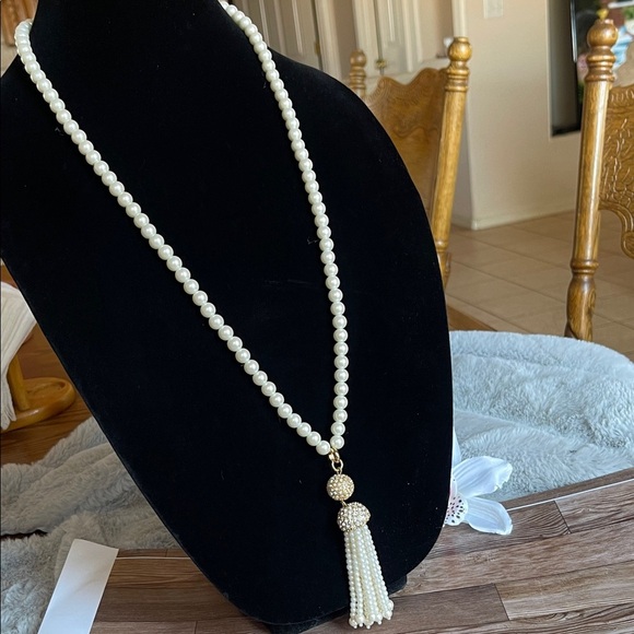 Talbots White Pearl Necklace with Gold Tassel - Picture 1 of 9